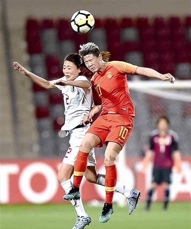 关于热血角逐：女足比赛现场全力以赴的信息